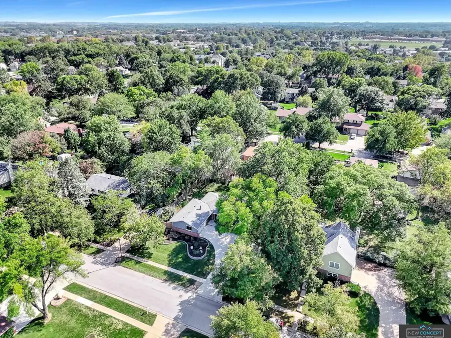 7811 South Street, Lincoln, NE 68516 - Image #2