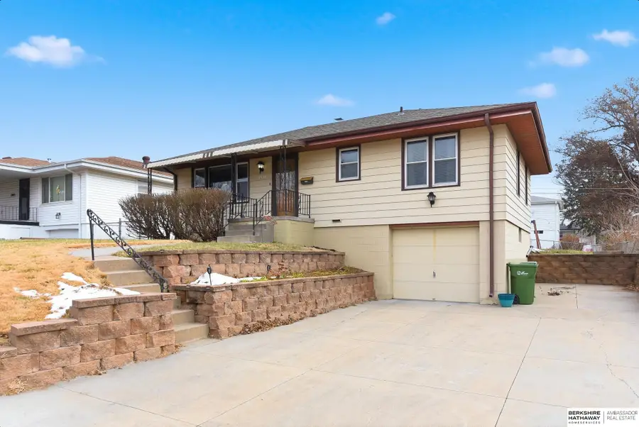 7007 S 41st Avenue, Bellevue, NE 68147 - Image #2