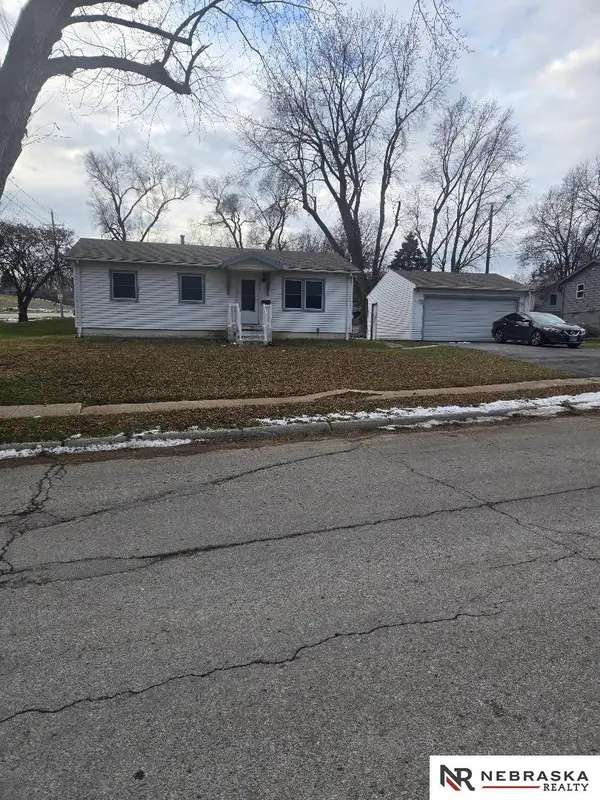 1103 Sunny Lane, Bellevue, NE 68005