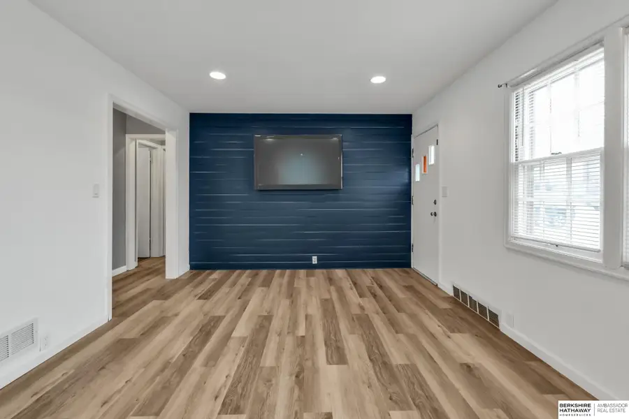 7710 Maywood Street, Ralston, NE 68127 - #2