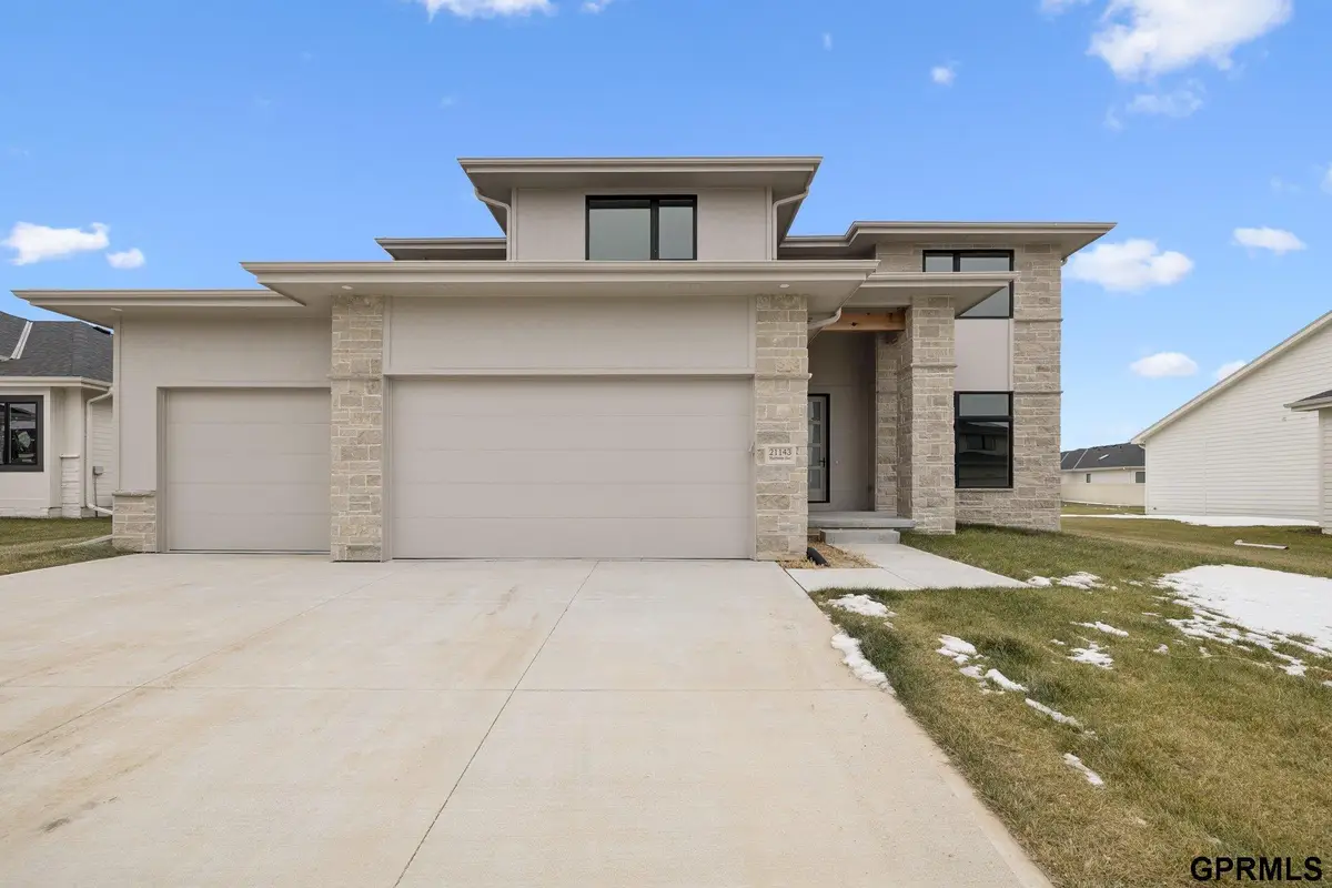 21143 Hartman Avenue, Elkhorn, NE 68022 - Image #1