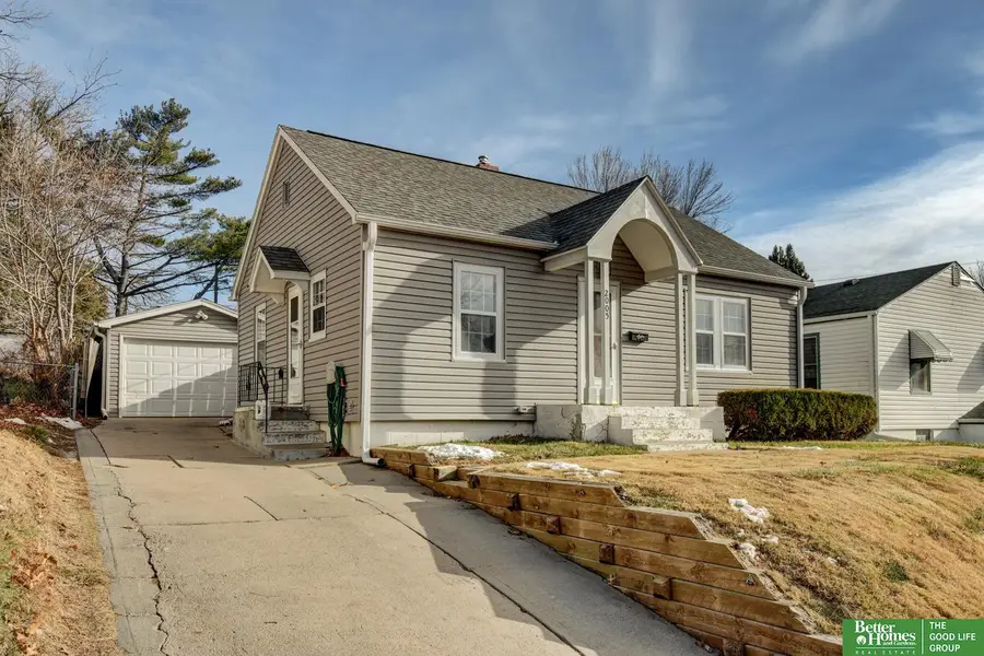 2005 N 68 Street, Omaha, NE 68104 - Image #2