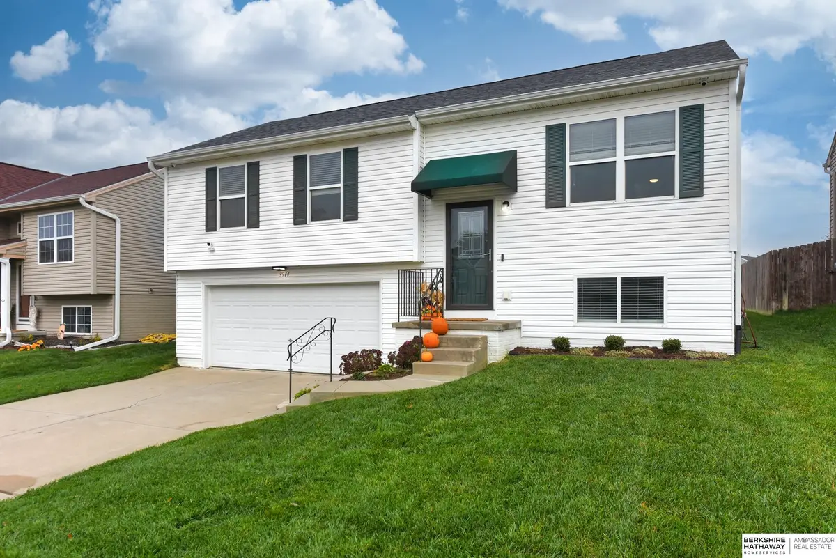 8944 Quest Street, Omaha, NE 68122 - Image #1