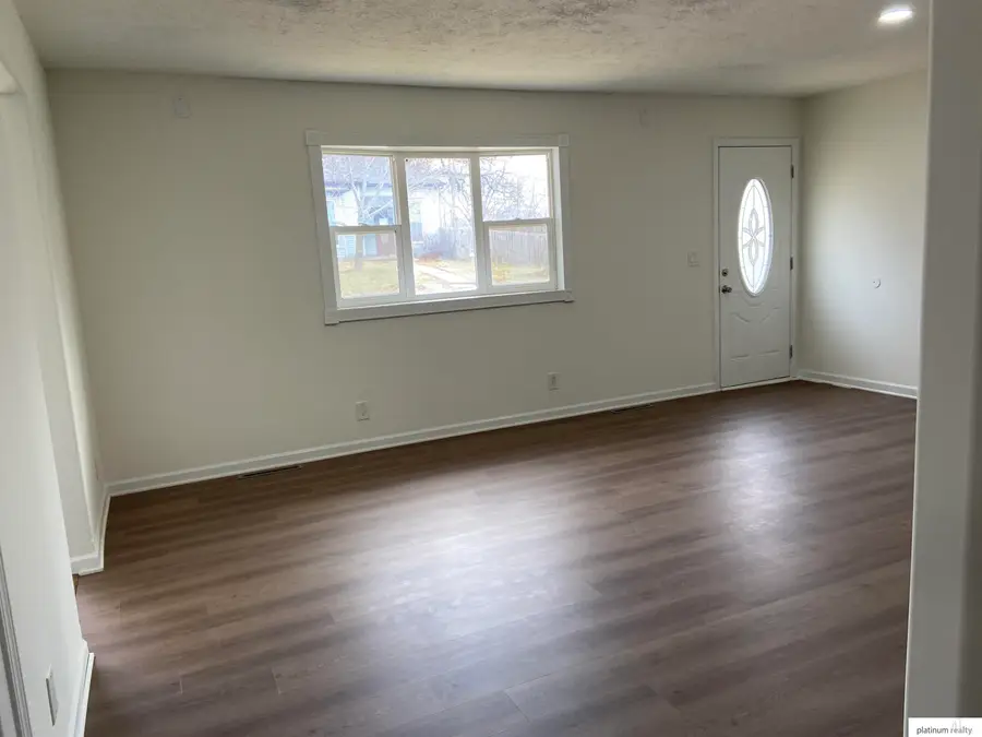 801 G Avenue, Plattsmouth, NE 68048 - Image #2