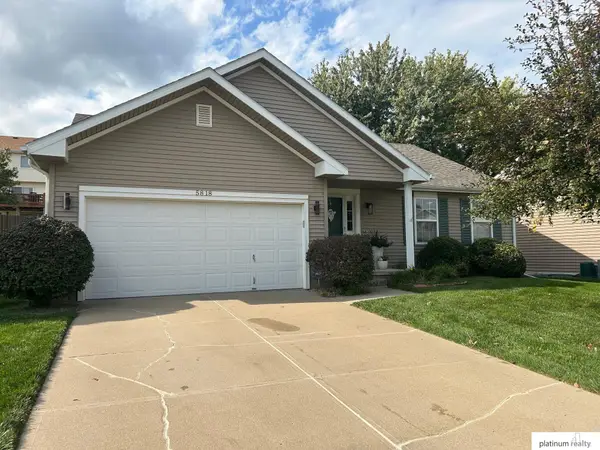 5818 S 158th Street, Omaha, NE 68135