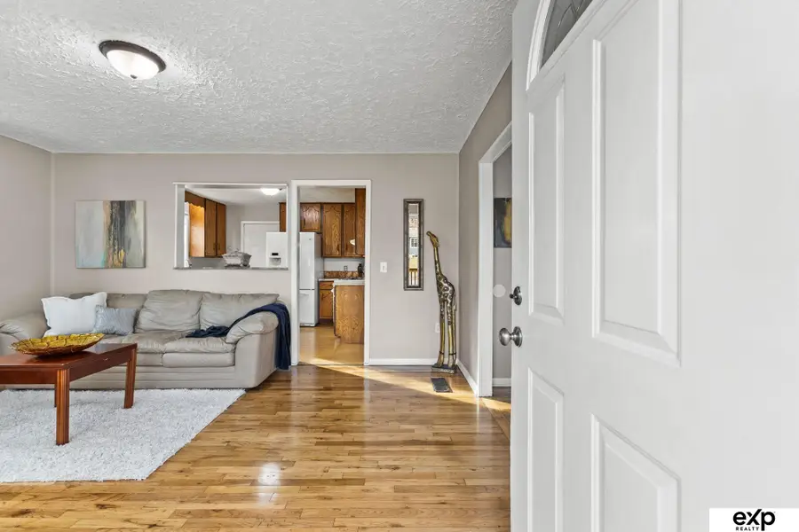 4464 S 61st Street, Omaha, NE 68117 - Image #2