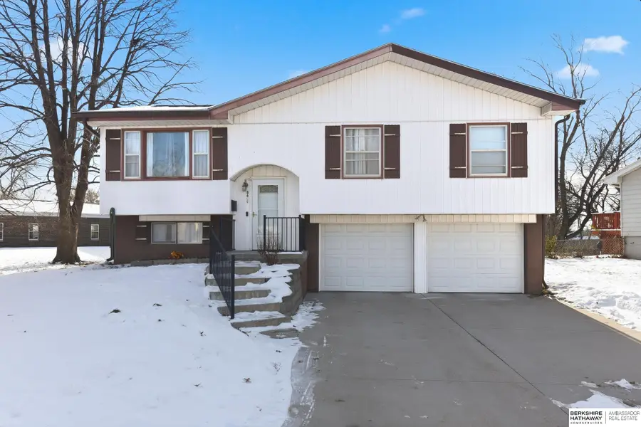 8609 Park View Boulevard, La Vista, NE 68128 - Image #2