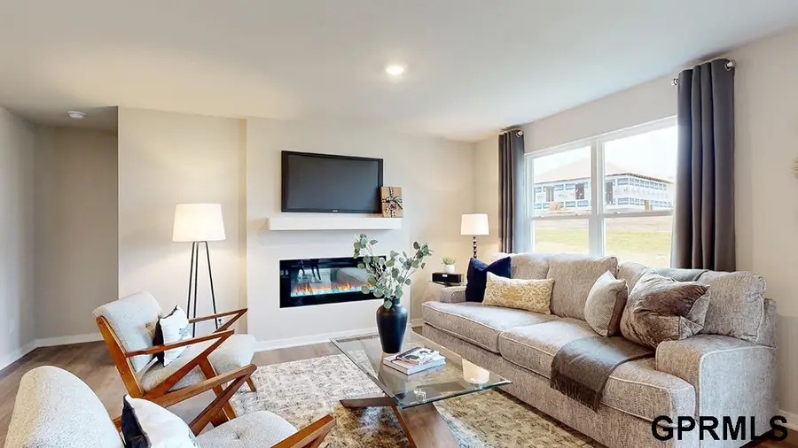 11909 S 114th Avenue, Papillion, NE 68046 - Image #2