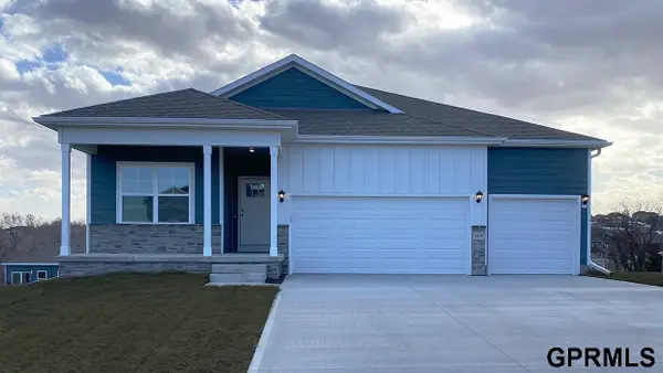 8360 S 176th Avenue, Omaha, NE 68137