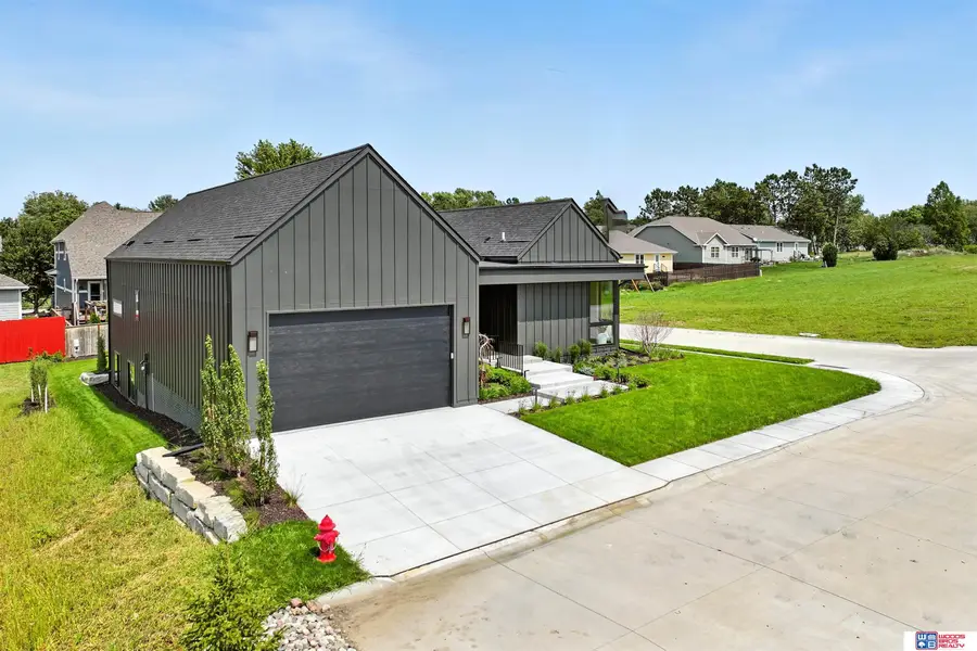 8440 Birkett Place, Lincoln, NE 68526 - Image #2