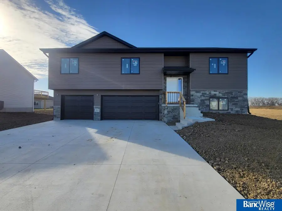 7621 Gulls Way, Lincoln, NE 68514 - Image #2