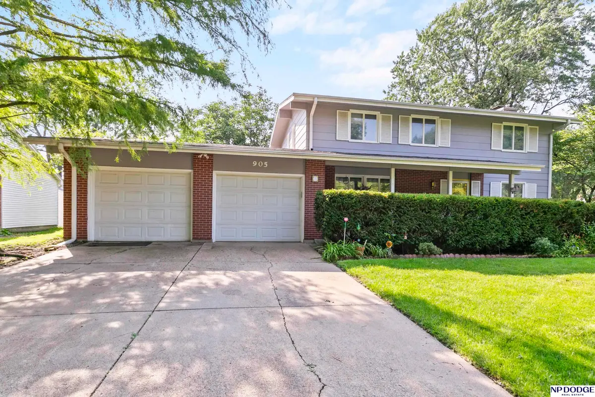 905 Sycamore Drive, Lincoln, NE 68510 - Image #1