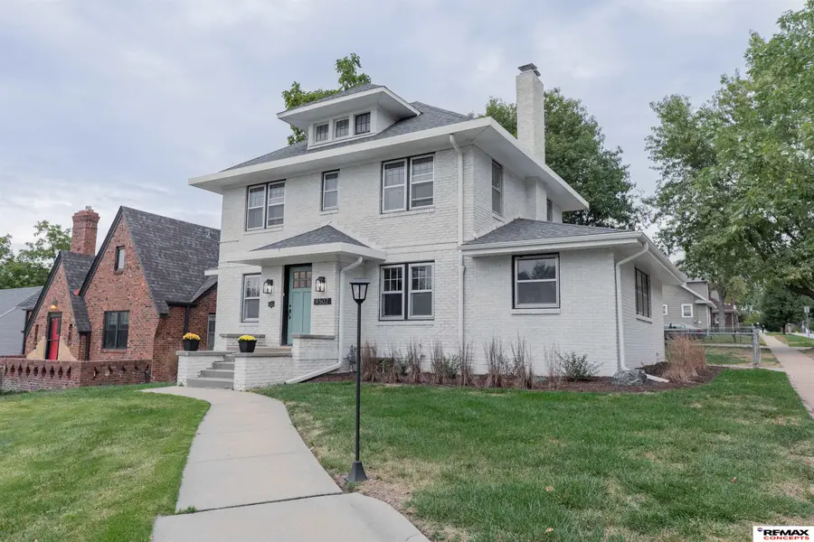 4502 Woolworth Avenue, Omaha, NE 68106 - #2
