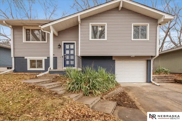 3130 NW 1st Street, Lincoln, NE 68521