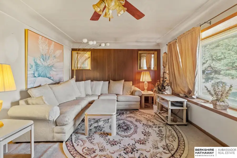 3521 Laurel Avenue, Omaha, NE 68111 - Image #2