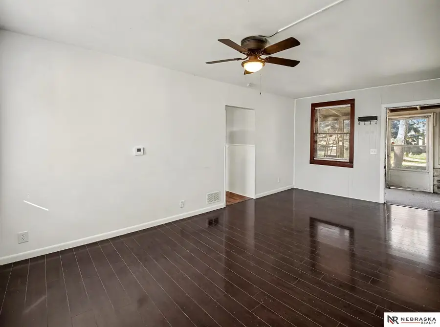 350 S 38th Street, Lincoln, NE 68510 - Image #2