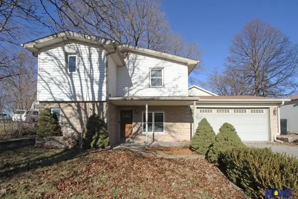 1300 Nelson Street, Lincoln, NE 68521