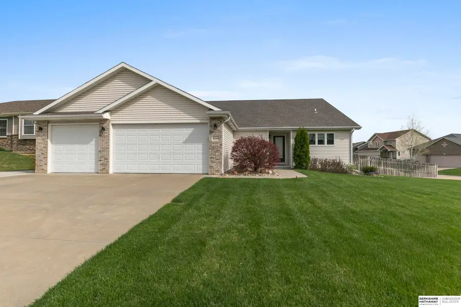 9040 Berg Drive, Lincoln, NE 68505 - #2