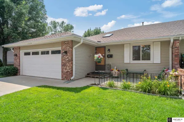 1310 Edgewood Boulevard, Papillion, NE 68046