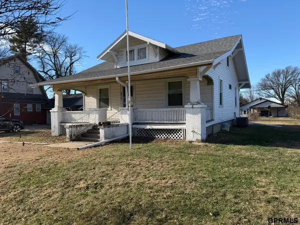 1527 H Street, Fairbury, NE 68352