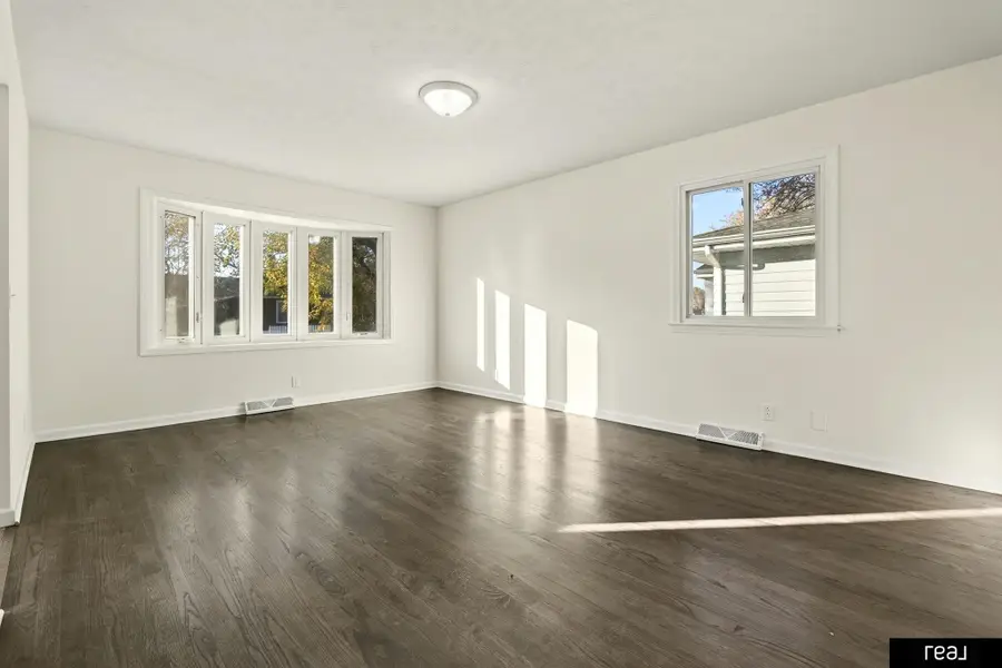 2554 5th Avenue, Council Bluffs, IA 51501 - Image #2