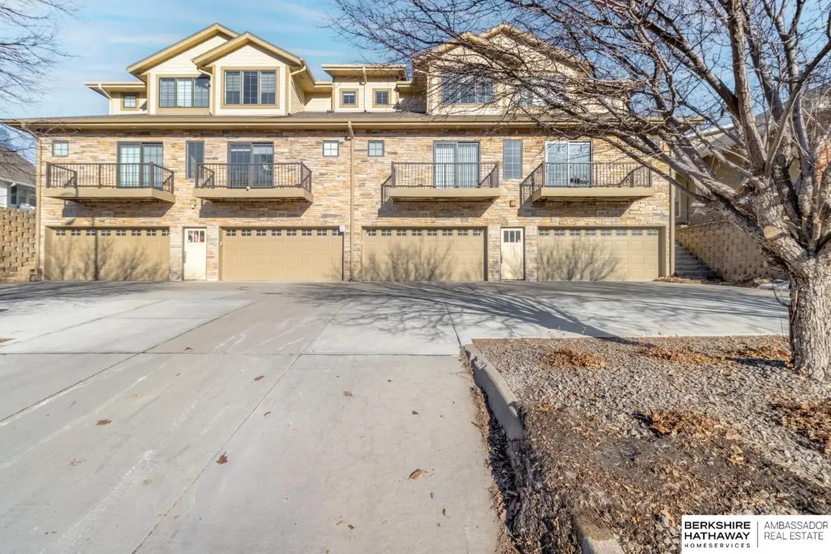 5138 Dodge Street, Omaha, NE 68132 - Image #1