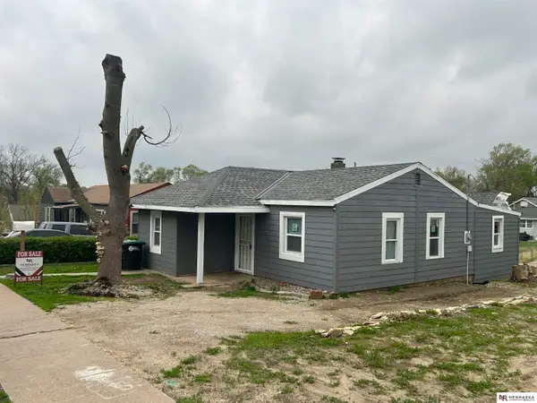 4542 N 40th Street, Omaha, NE 68111