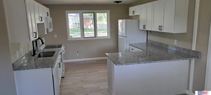 7321 York Lane, Lincoln, NE 68505 - Image #2