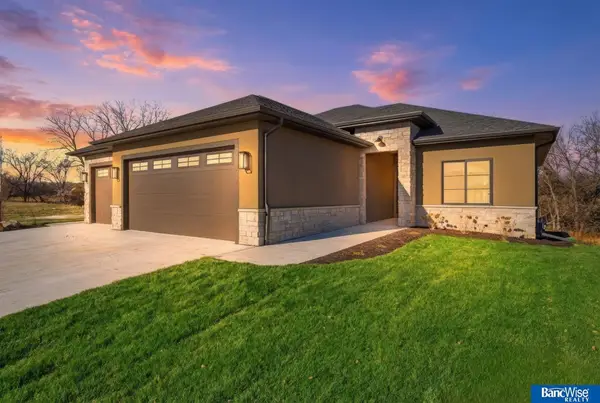 9134 Marbella Drive, Lincoln, NE 68520