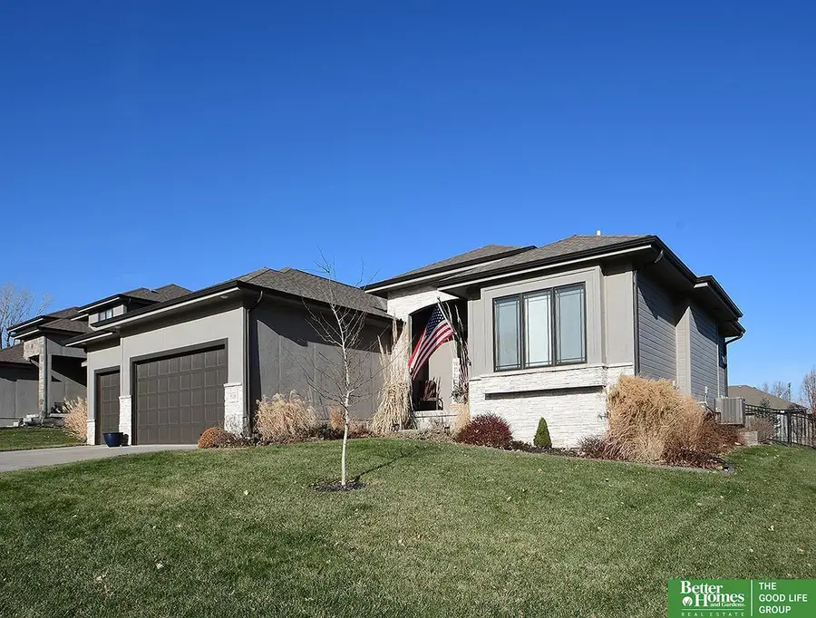 516 Sherwood Drive, Gretna, NE 68028 - Image #2