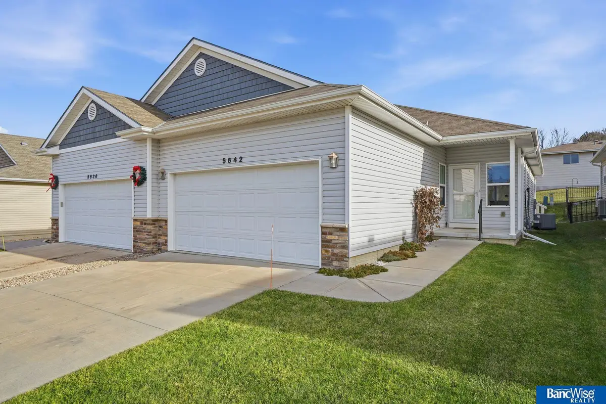 5642 Barrington Circle, Lincoln, NE 68516 - Image #1