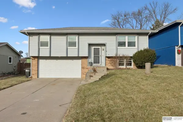 15334 Polk Circle, Omaha, NE 68137