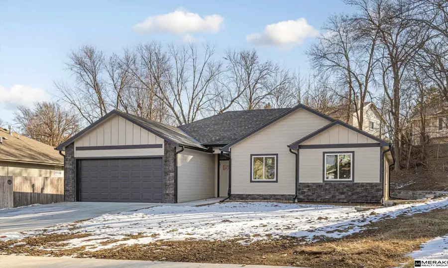 2711 Lynnwood Drive, Bellevue, NE 68123 - Image #2