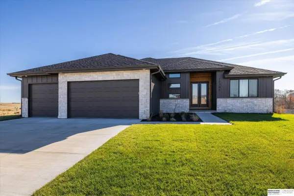 4505 N 213th Street, Omaha, NE 68022