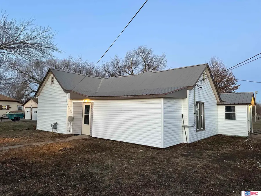 310 Thayer Street, Beatrice, NE 68310 - Image #2