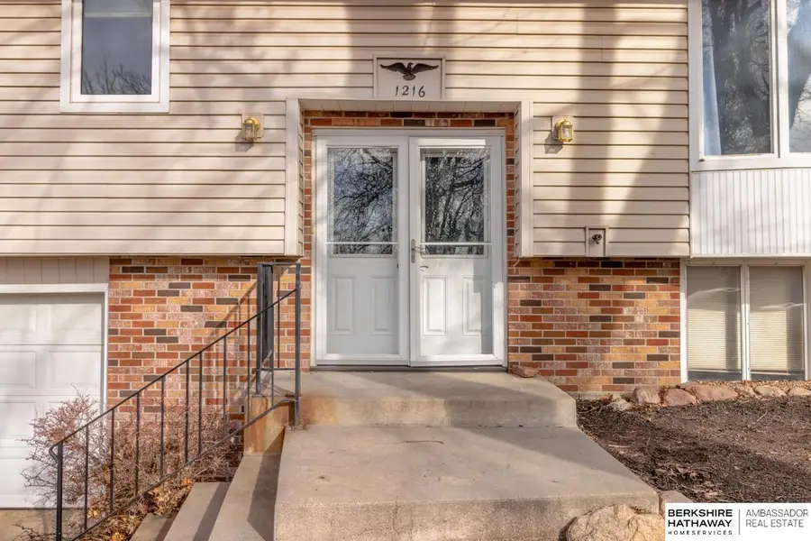 1216 Starview Lane, Lincoln, NE 68512 - Image #2