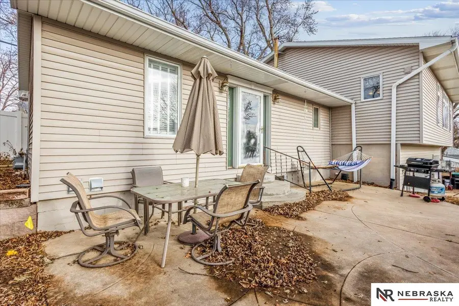 6322 Hamilton Street, Omaha, NE 68132 - Image #2