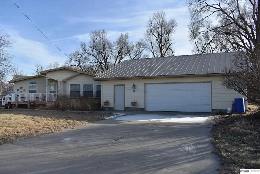 211 W 14th Street, North Bend, NE 68649 - #2