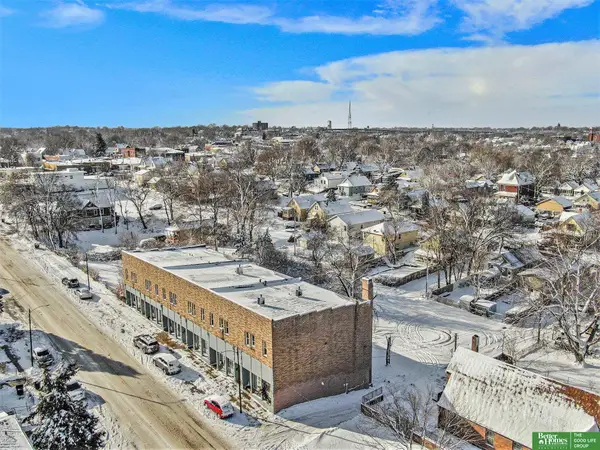 2416 S 16th Street, Omaha, NE 68108