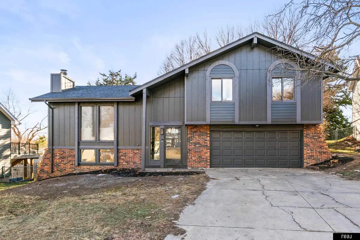 15229 Lincoln Circle, Omaha, NE 68154 - Image #1