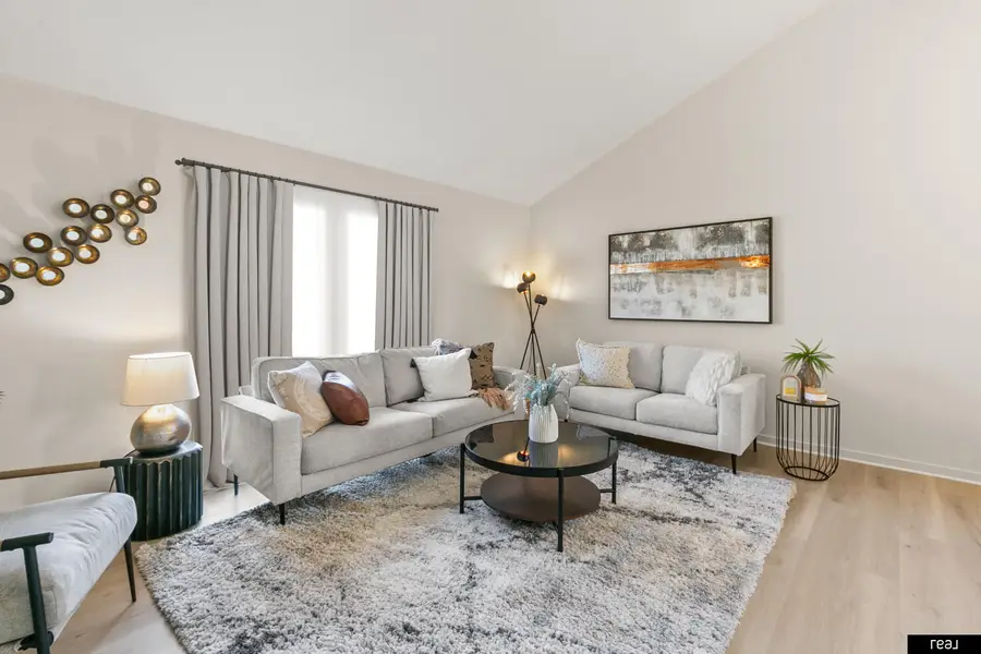 15229 Lincoln Circle, Omaha, NE 68154 - Image #3