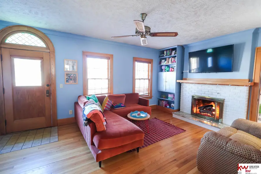 978 S 50th Street, Omaha, NE 68106 - Image #2