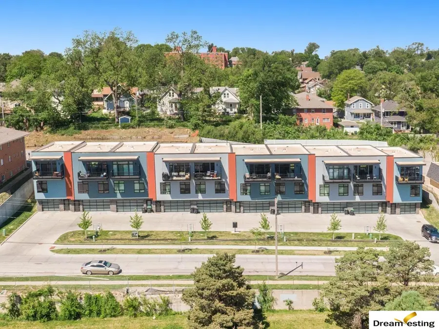 618 N 46th Street, Omaha, NE 68132 - #3