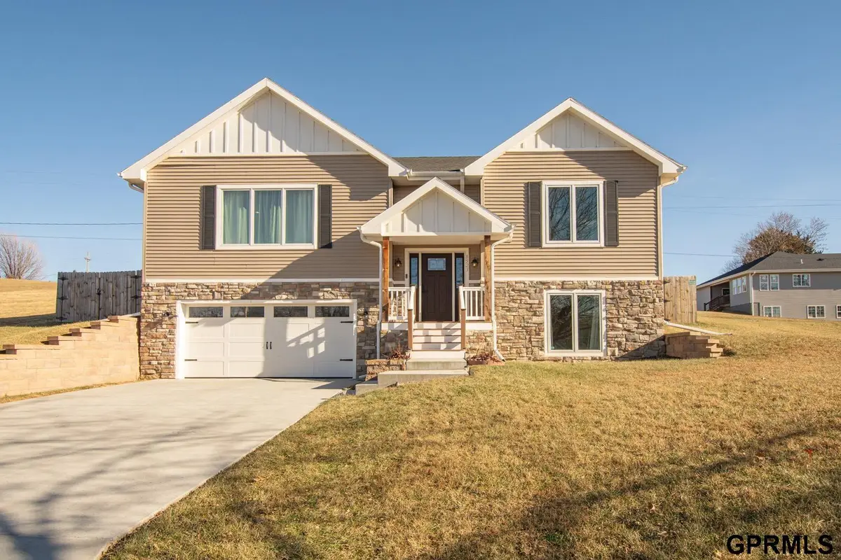 8523 Riverdale Road, East Rock Bluff, NE 68046 - Image #1