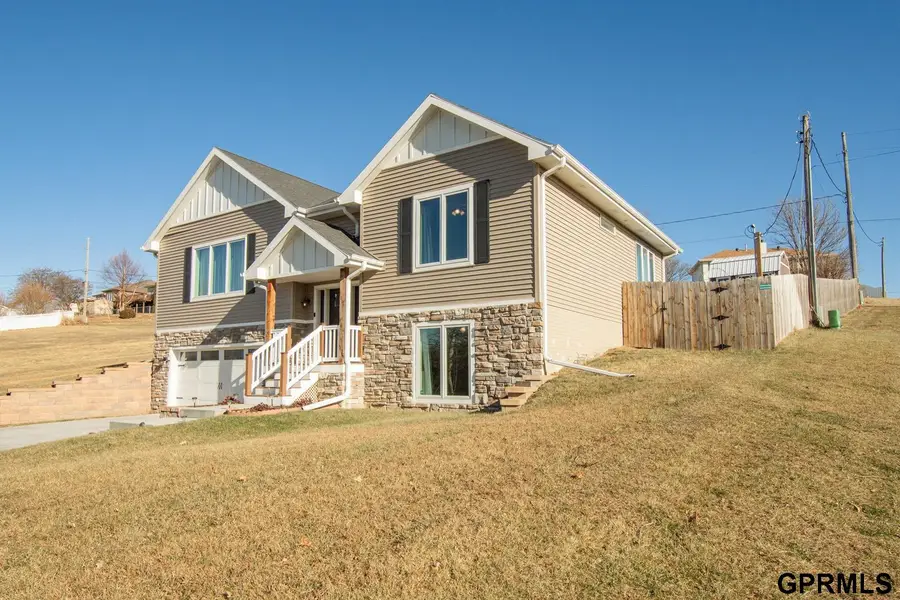 8523 Riverdale Road, East Rock Bluff, NE 68046 - Image #3