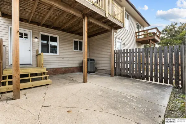 12611 Weir Street, Omaha, NE 68137