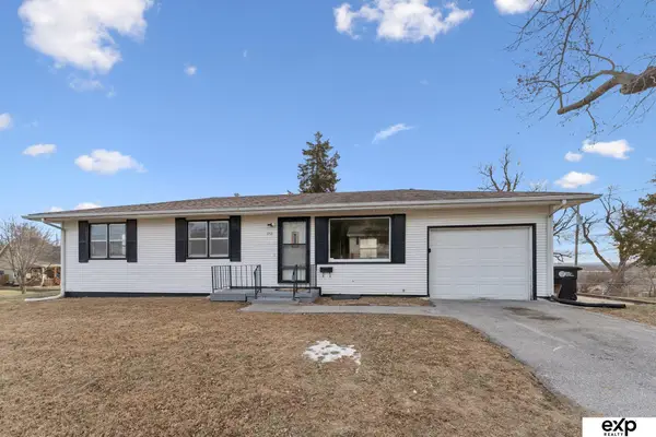 3713 N 34 Avenue, Omaha, NE 68111