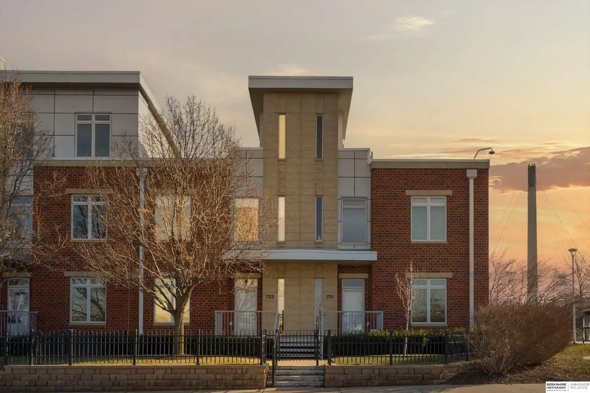 723 Riverfront Drive, Omaha, NE 68102 - Image #1