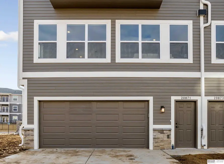 5403 S 208 Court, Elkhorn, NE 68022 - Image #3