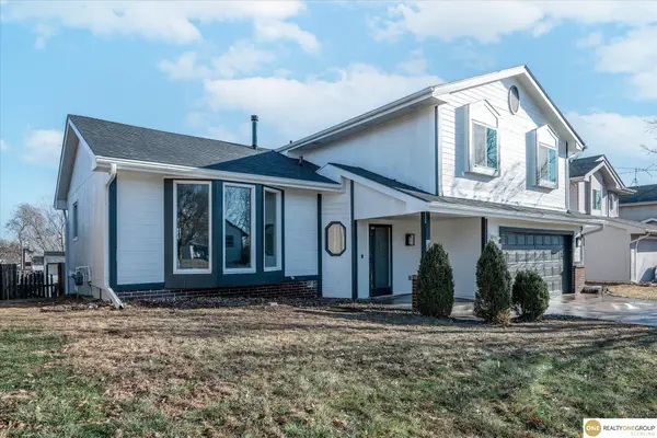 5105 S 165th Street, Omaha, NE 68135